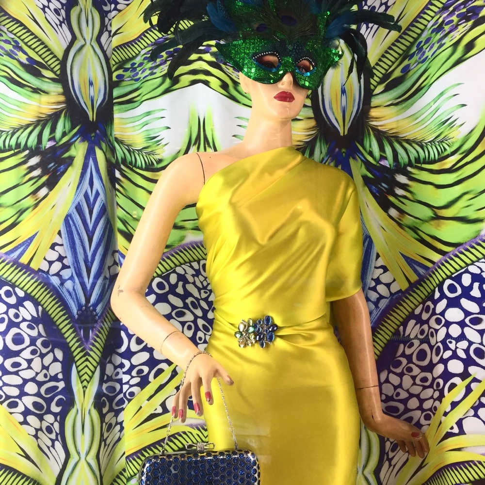 Meet your Posher, Toyin